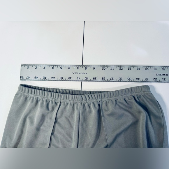 NEW Woman Within High Waisted Straight Cut Trousers Creased Gray Stretch SZ 18 - Picture 12 of 16